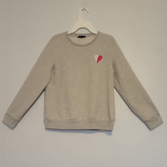 Banana Republic Tops - Banana Republic Gray Sweatshirt with Heart Detail